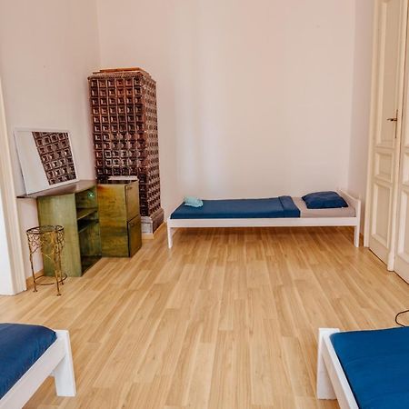 T&T Hostel & Apartments 克拉科夫 外观 照片